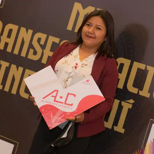 cliente-batido-alc-legacy-peru-2 AL-C (12 Sticks) - El Mejor Batido Nutricional con Tarwi, Maca y Vitaminas